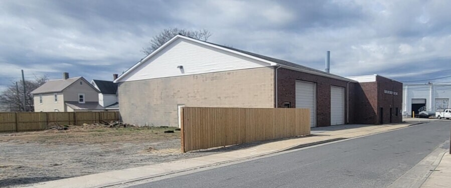 More Photos Of 406-416 Martin St, Salisbury Warehouse For Sale