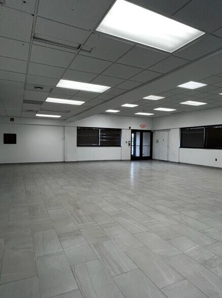 More Photos Of 2025 Rawsonville Rd, Belleville Bank For Lease