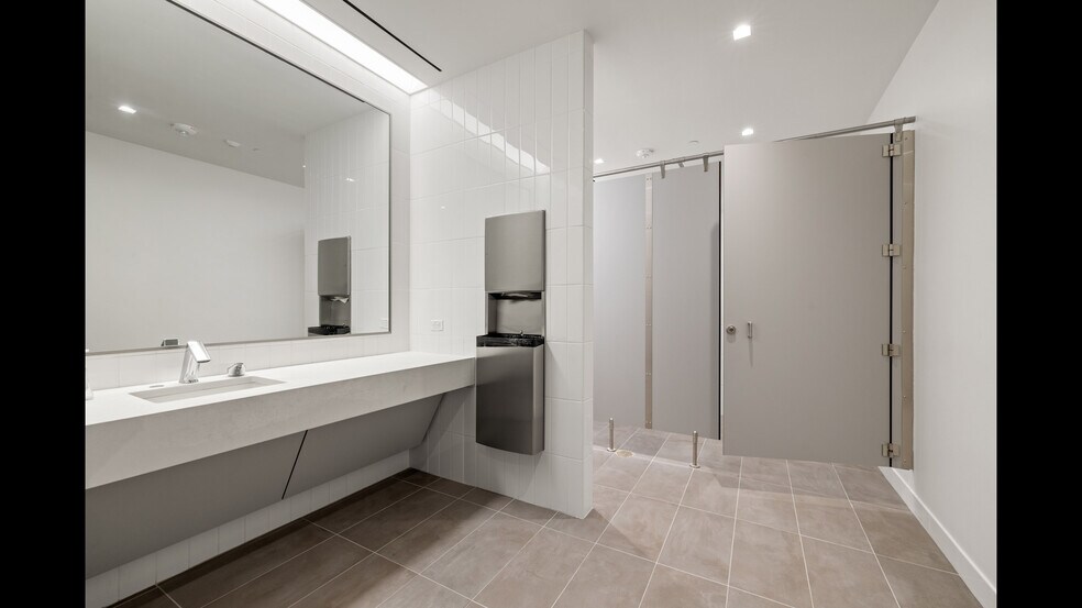 More Photos Of 1900 Aldrich St, Austin Unknown For Lease