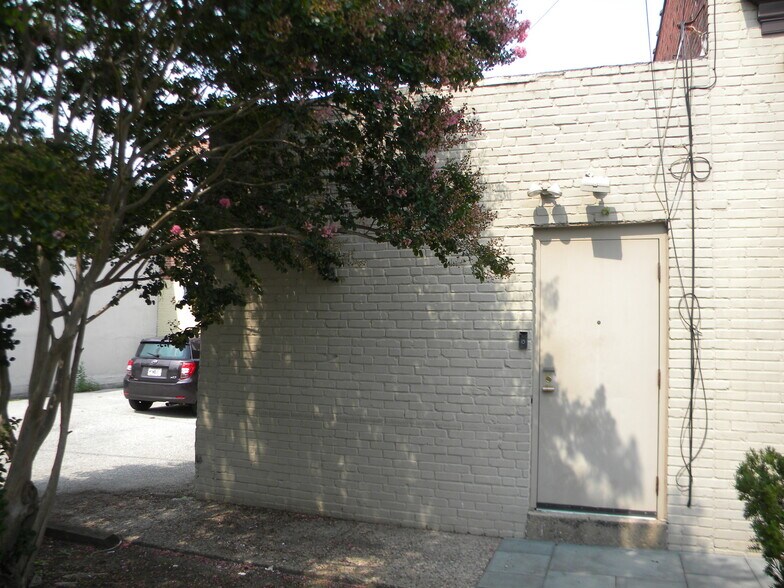 More Photos Of 8518 Germantown Ave, Philadelphia General Retail For Sale