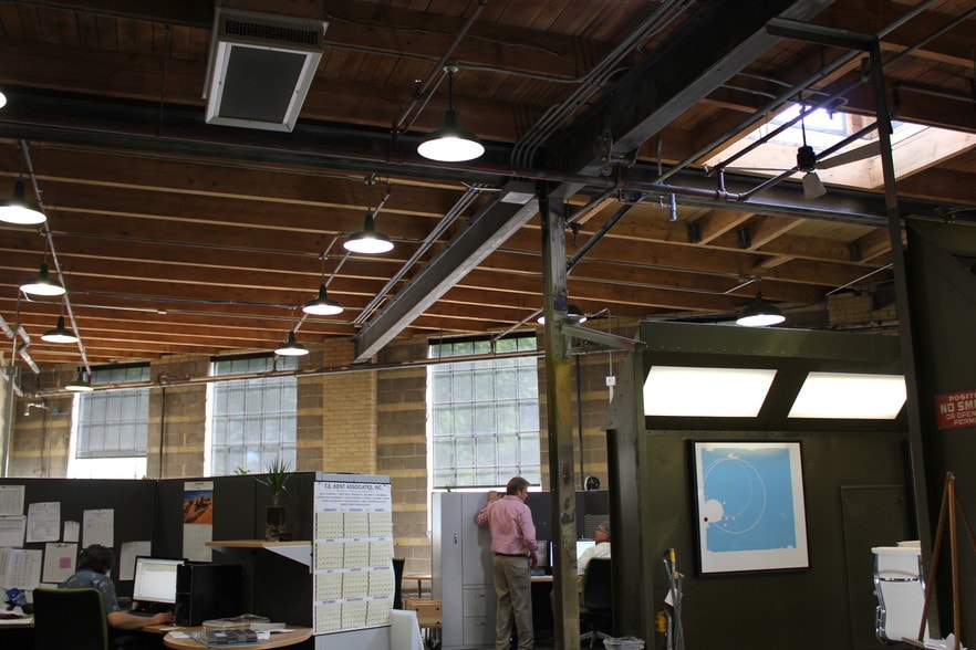 More Photos Of 1618-1620 Central Ave NE, Minneapolis Warehouse For Lease