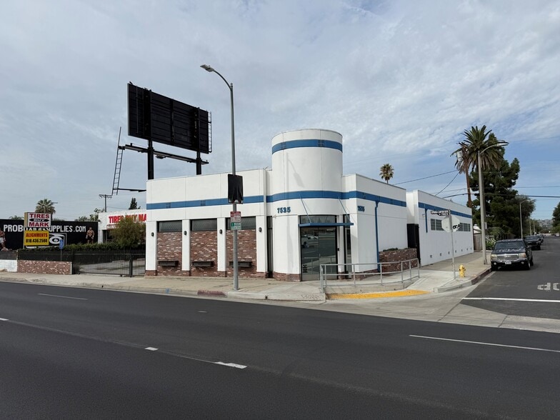 Primary Photo Of 7525 Topanga Canyon Blvd, Canoga Park Storefront Retail Office For Lease