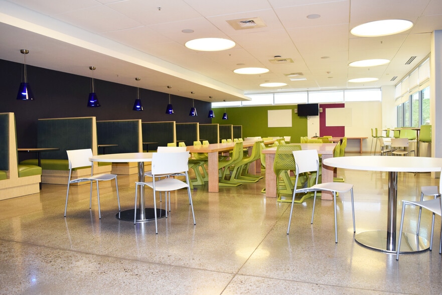 More Photos Of 355 Ledgelawn Dr, Conway Office For Lease