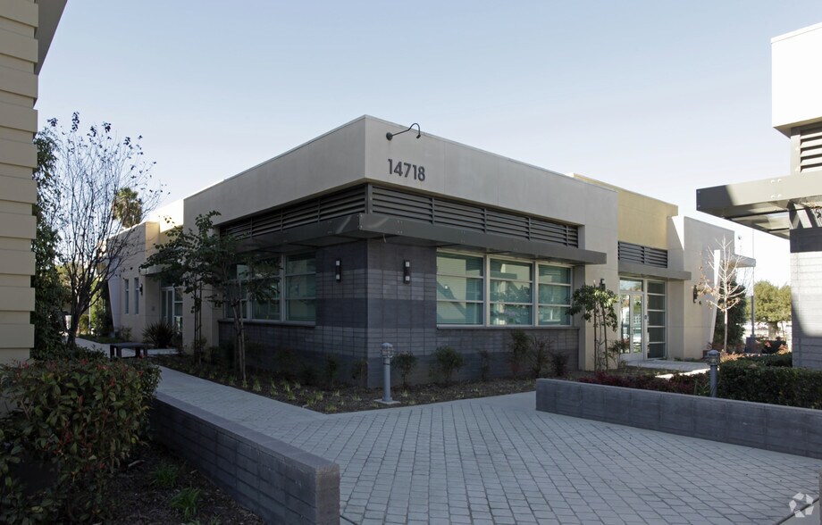 More Photos Of 14718 Pipeline Ave, Chino Hills Office For Lease