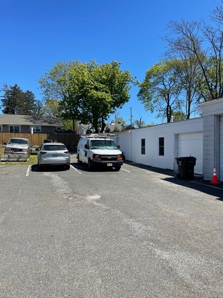 More Photos Of 403 State Route 35, Red Bank Office Residential For Lease