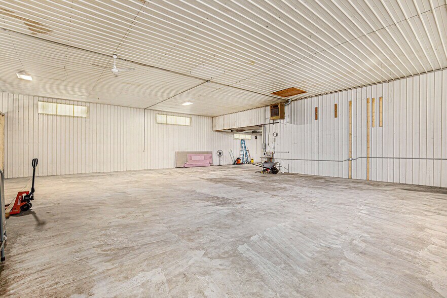 More Photos Of 3344 E Bristol Rd, Burton Warehouse For Sale