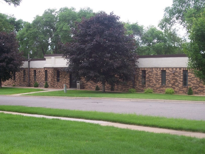 More Photos Of 6299 University Ave NE, Fridley Medical For Lease