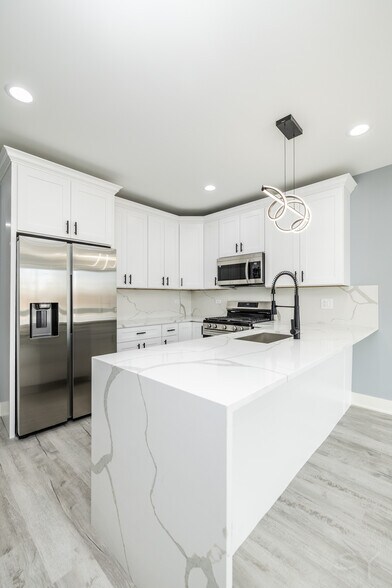 More Photos Of 1134 California ave, Chicago Multifamily For Sale