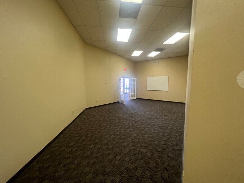 More Photos Of 8343 E 32nd St N, Wichita Office For Lease