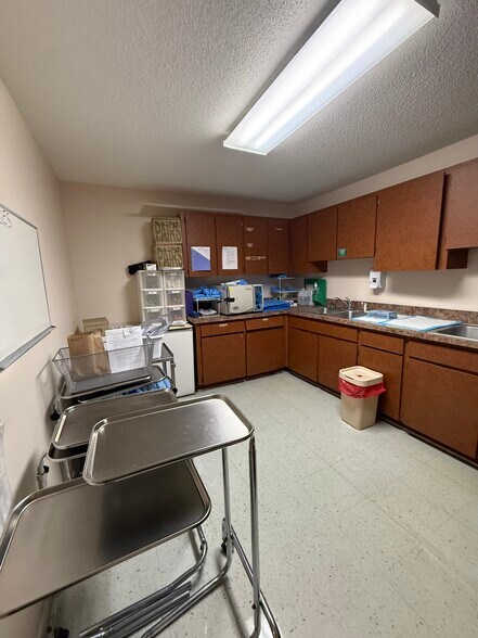More Photos Of 28960 US Highway 19 N, Clearwater Medical For Sale