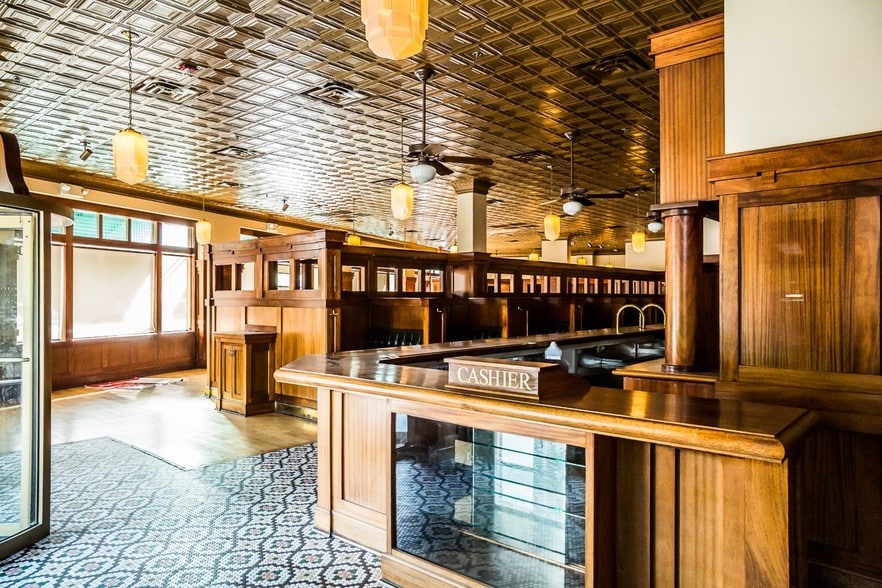 More Photos Of 1820-2041 Tower Dr, Glenview Unknown For Lease