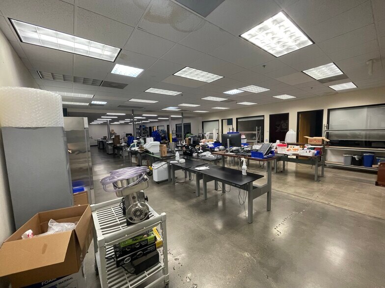 More Photos Of 1325 E El Segundo Blvd, El Segundo Food Processing For Lease