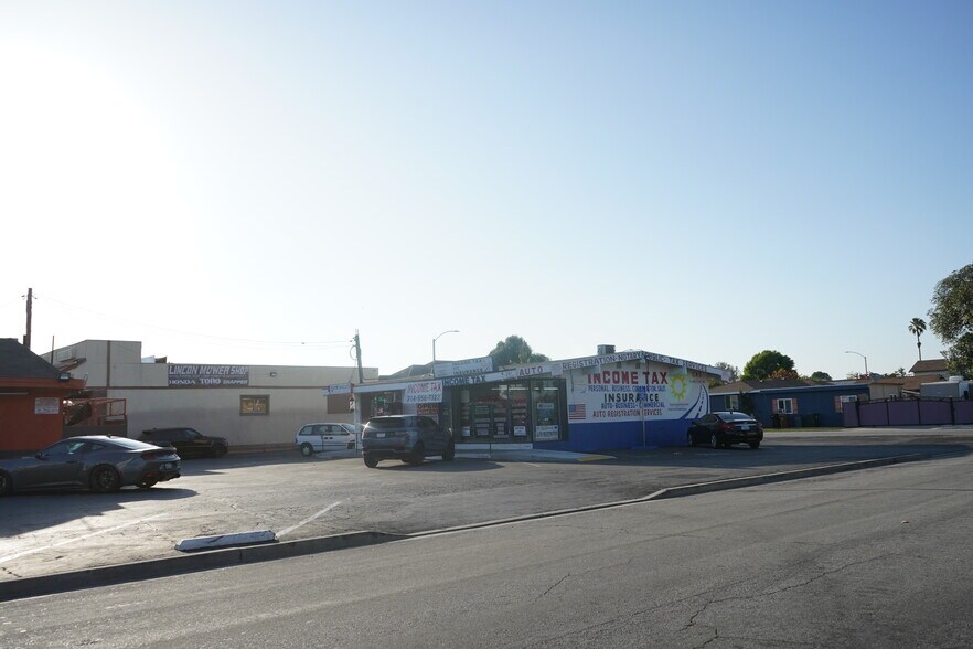 More Photos Of 2161-2163 W Lincoln Ave, Anaheim Office For Sale