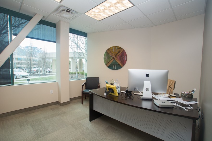 More Photos Of 5255 N Edgewood Dr, Provo Office For Lease