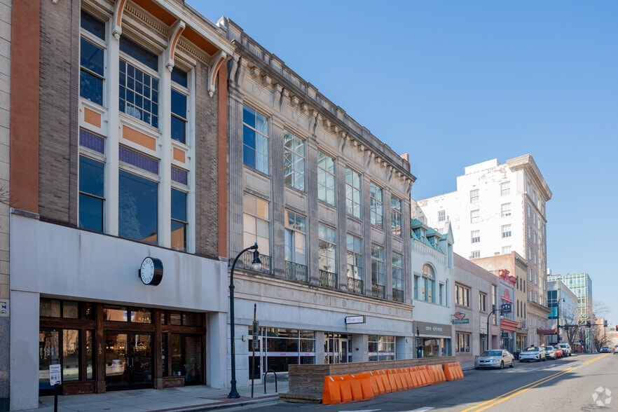 Primary Photo Of 107-109 W Main St, Durham Apartments For Lease