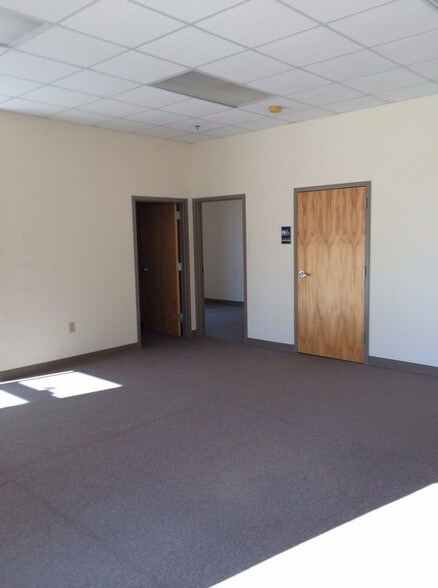 More Photos Of 60 Chamisa Rd, Covington Unknown For Lease