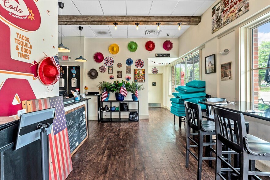 More Photos Of 859 Main St, Chatham Freestanding For Sale