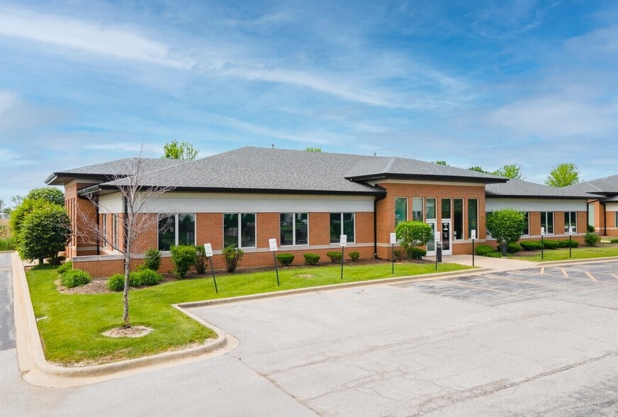 Primary Photo Of 8041 W 186th St, Tinley Park Loft Creative Space For Sale