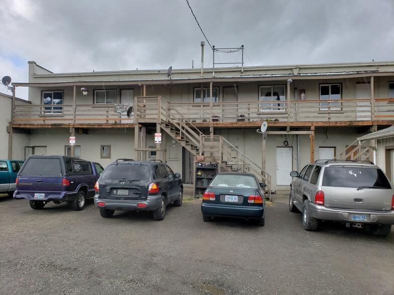 More Photos Of 145 S Main St, Jefferson Apartments For Sale