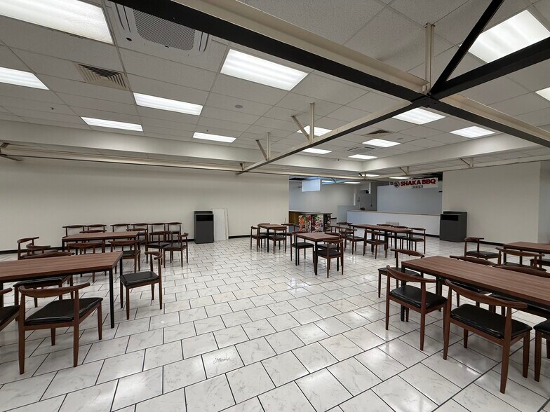 More Photos Of 711 Keeaumoku St, Honolulu Freestanding For Lease