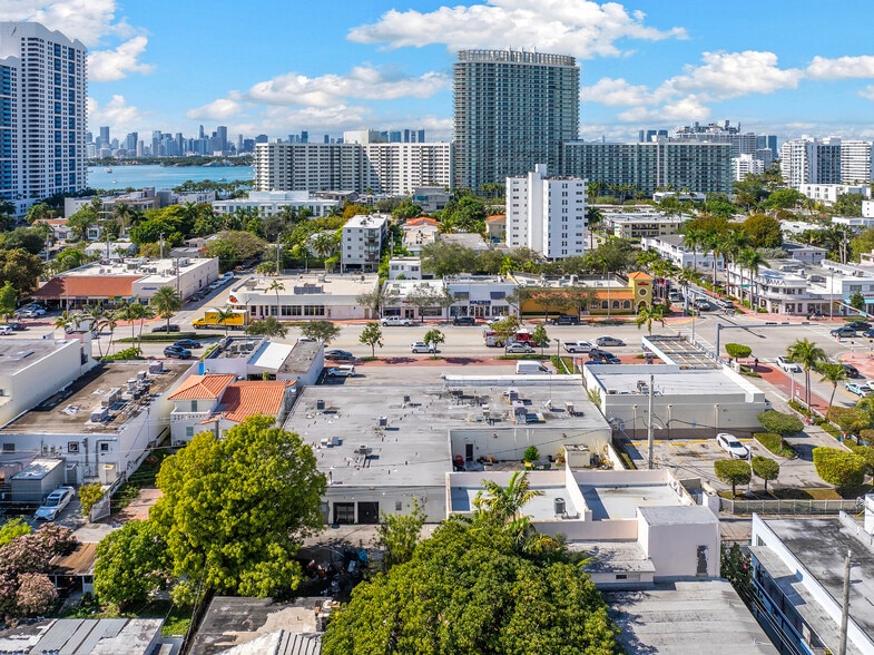 More Photos Of 1445 Alton Rd, Miami Beach General Retail For Lease