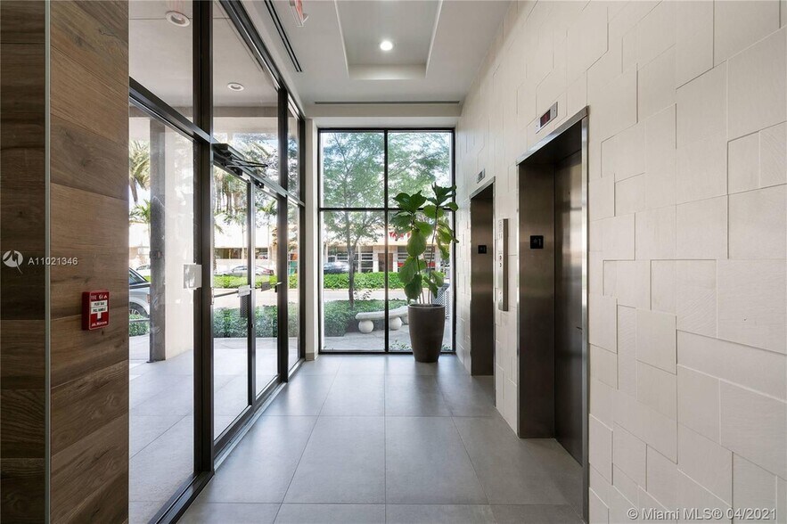 More Photos Of 1701 Ponce De Leon Blvd, Coral Gables Office For Lease
