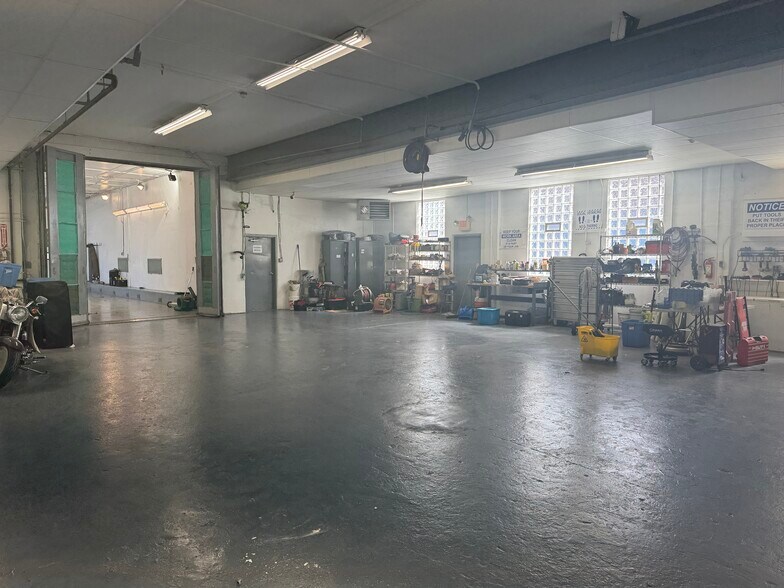 More Photos Of 1626 S Commerce St, Paulsboro General Retail For Sale