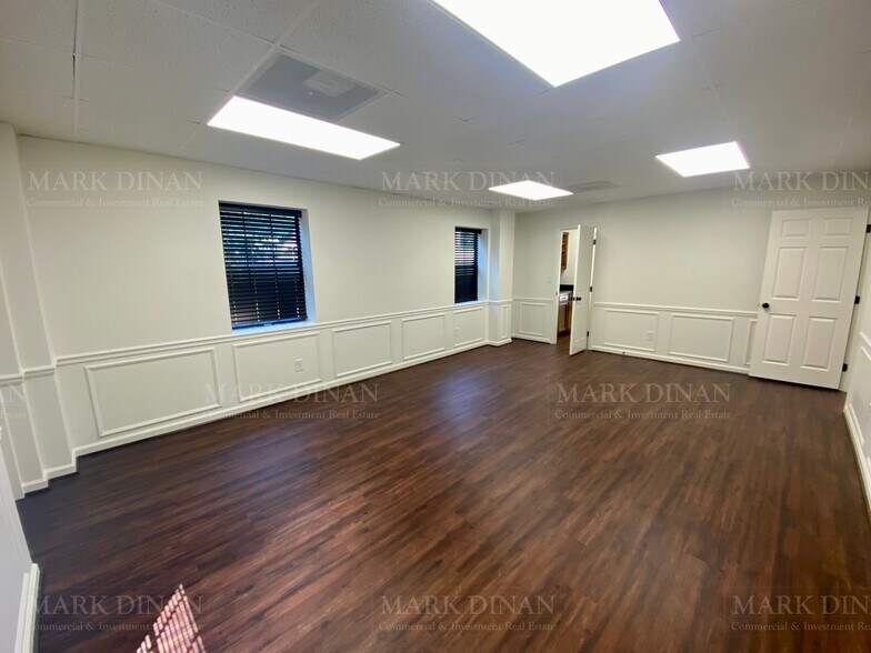 More Photos Of 2050 Oak Mountain Dr, Pelham Office For Sale
