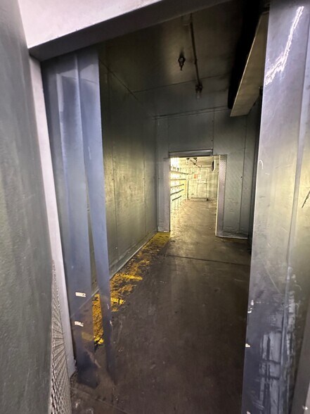 More Photos Of 1325 E Flamingo Rd, Las Vegas General Retail For Sale