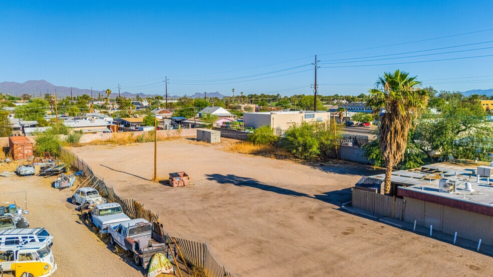 More Photos Of 2747 N Stone Ave, Tucson Restaurant For Sale