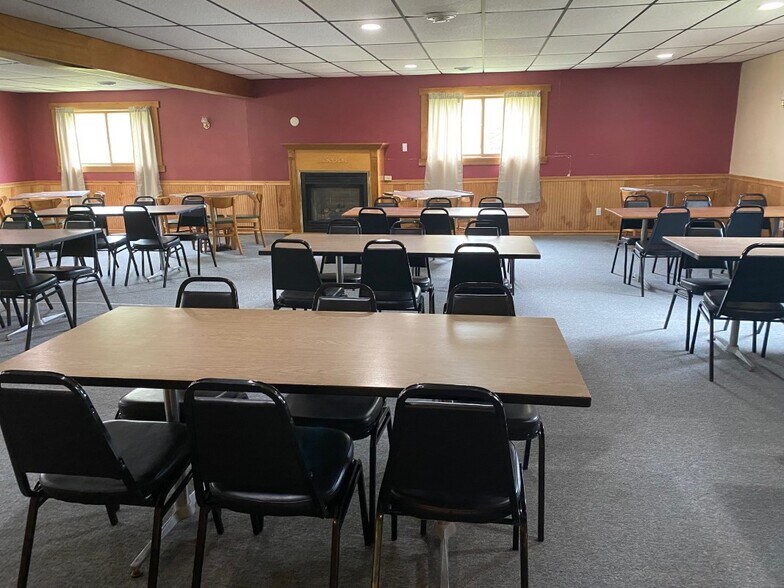 More Photos Of 1640 W US-2, Crystal Falls Restaurant For Lease
