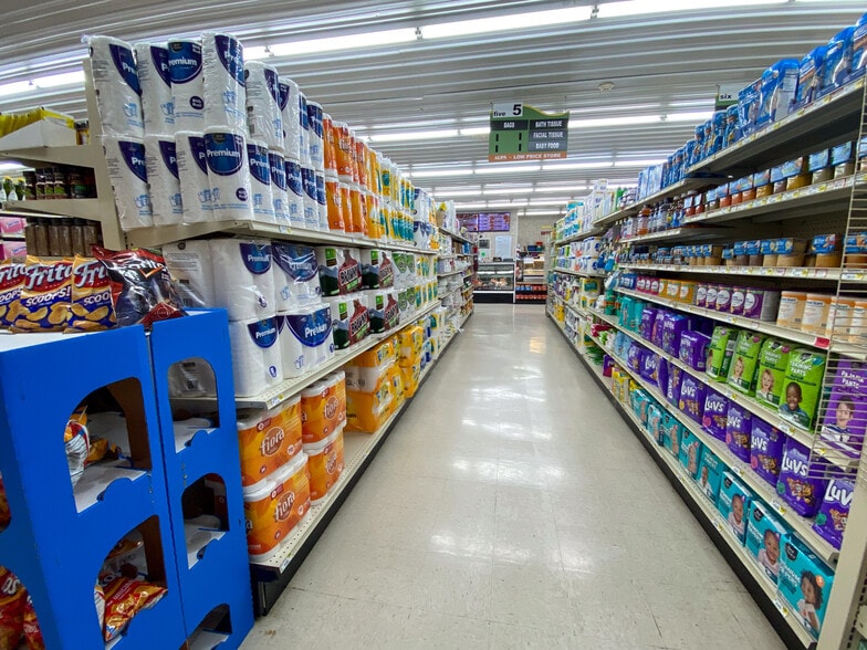 More Photos Of 25817 State Hwy 64, Pittsburg Supermarket For Sale