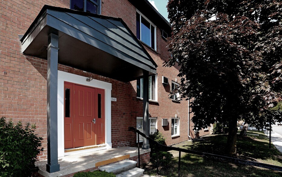 More Photos Of 25500 Greenfield Rd, Oak Park Apartments For Sale