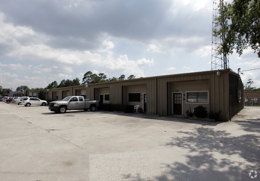 Primary Photo Of 27493 Hanna Rd, Conroe Warehouse For Lease