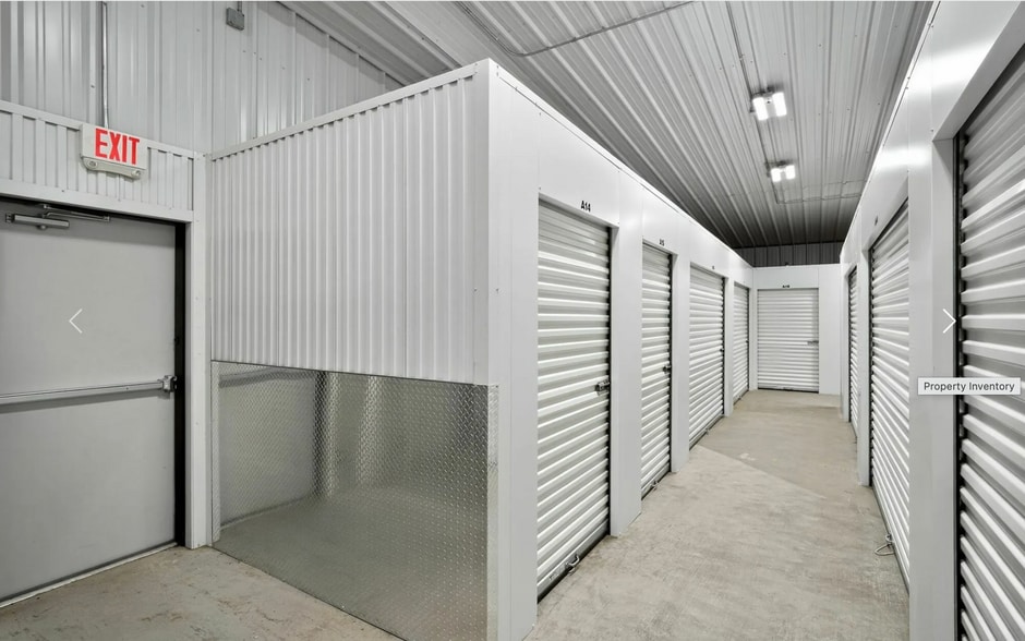 More Photos Of 2209 Richard St, Abbeville Self Storage For Sale