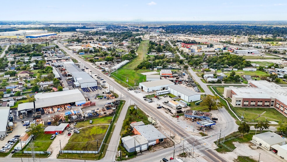 More Photos Of 16144 Market St, Channelview Manufacturing For Sale