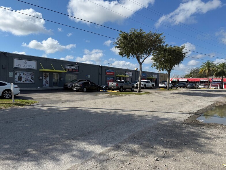 More Photos Of 1600-1622 NE 205th Ter, Miami Unknown For Lease
