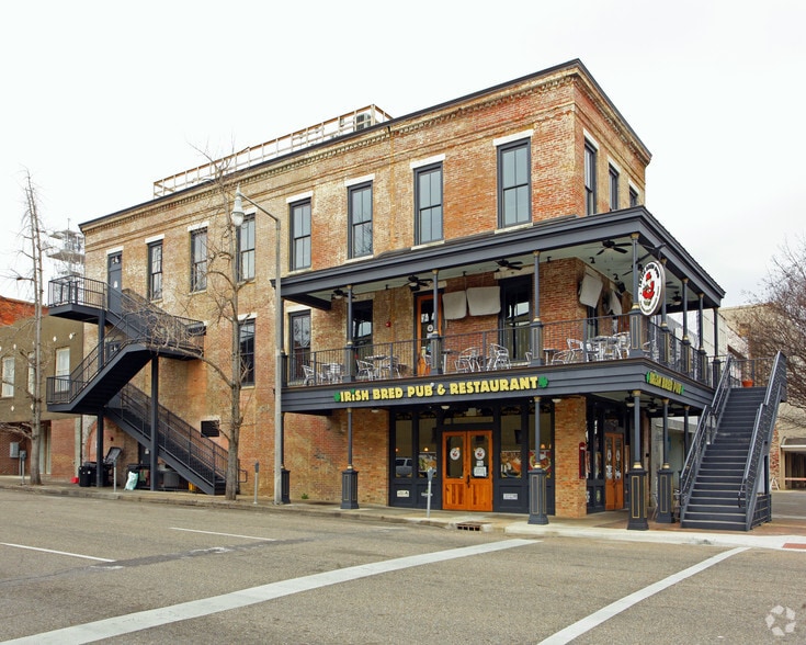 Primary Photo Of 78 Dexter Ave, Montgomery Restaurant For Sale