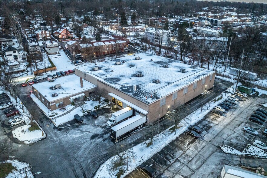 More Photos Of 100 Leyland Dr, Leonia Warehouse For Lease
