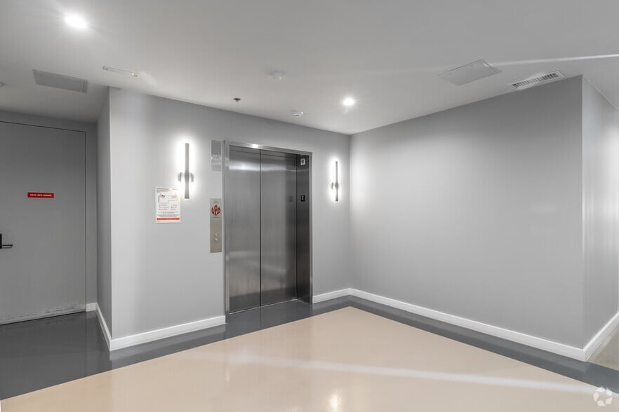 More Photos Of 360 N Bedford Dr, Beverly Hills Medical For Lease