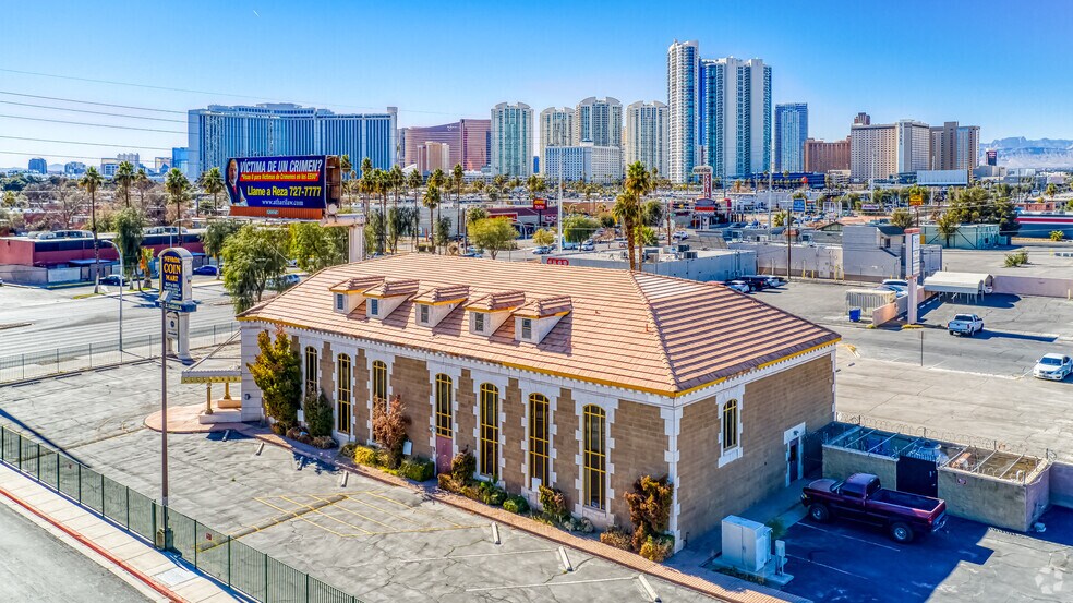 More Photos Of 750 E Sahara Ave, Las Vegas Freestanding For Sale