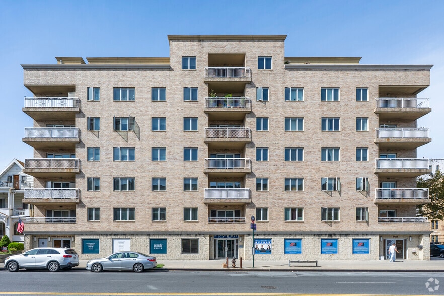 More Photos Of 8686 Bay Pky, Brooklyn Office Residential For Lease