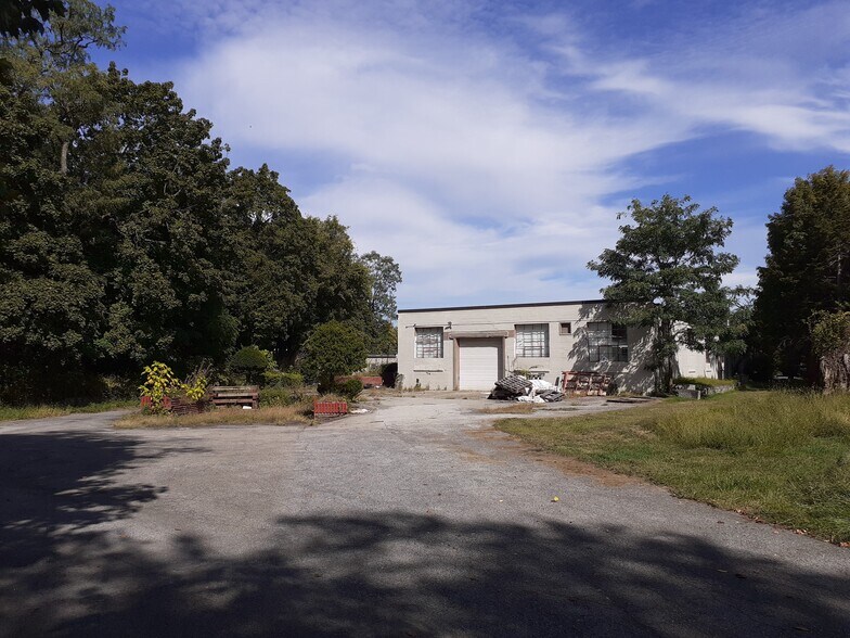 More Photos Of 31 Walnut St, New Windsor Township Industrial For Sale