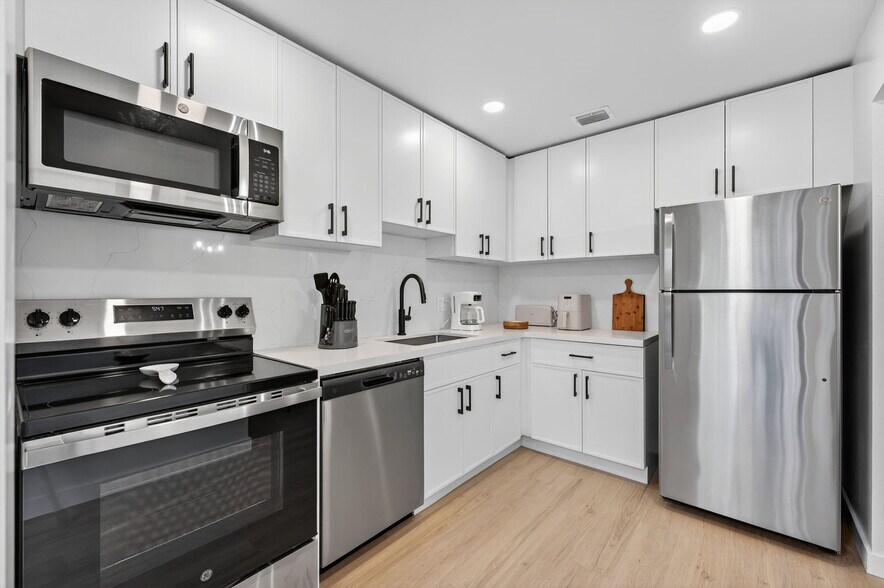 More Photos Of 800 Tropic Blvd, Delray Beach Apartments For Sale