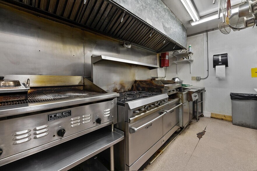 More Photos Of 1765 Superior St, Three Lakes General Retail For Sale