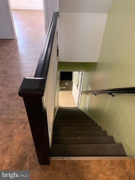 More Photos Of 107 N 6th St, Camden Office Residential For Sale