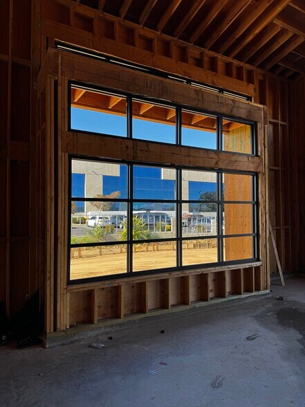 More Photos Of 15634 Main St, Hesperia Storefront For Lease