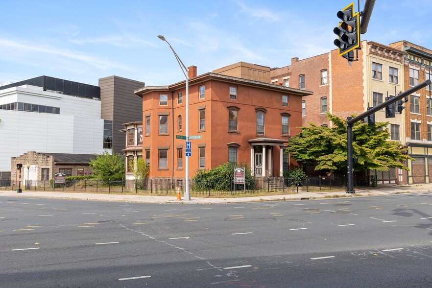 Primary Photo Of 1 Main St, Hartford Office Residential For Sale