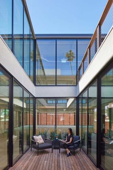 More Photos Of 1221 Colorado Ave, Santa Monica Office For Sale