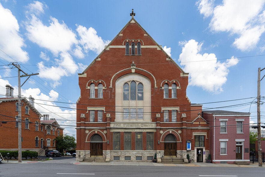 More Photos Of 12 W 5th St, Covington Religious Facility For Sale
